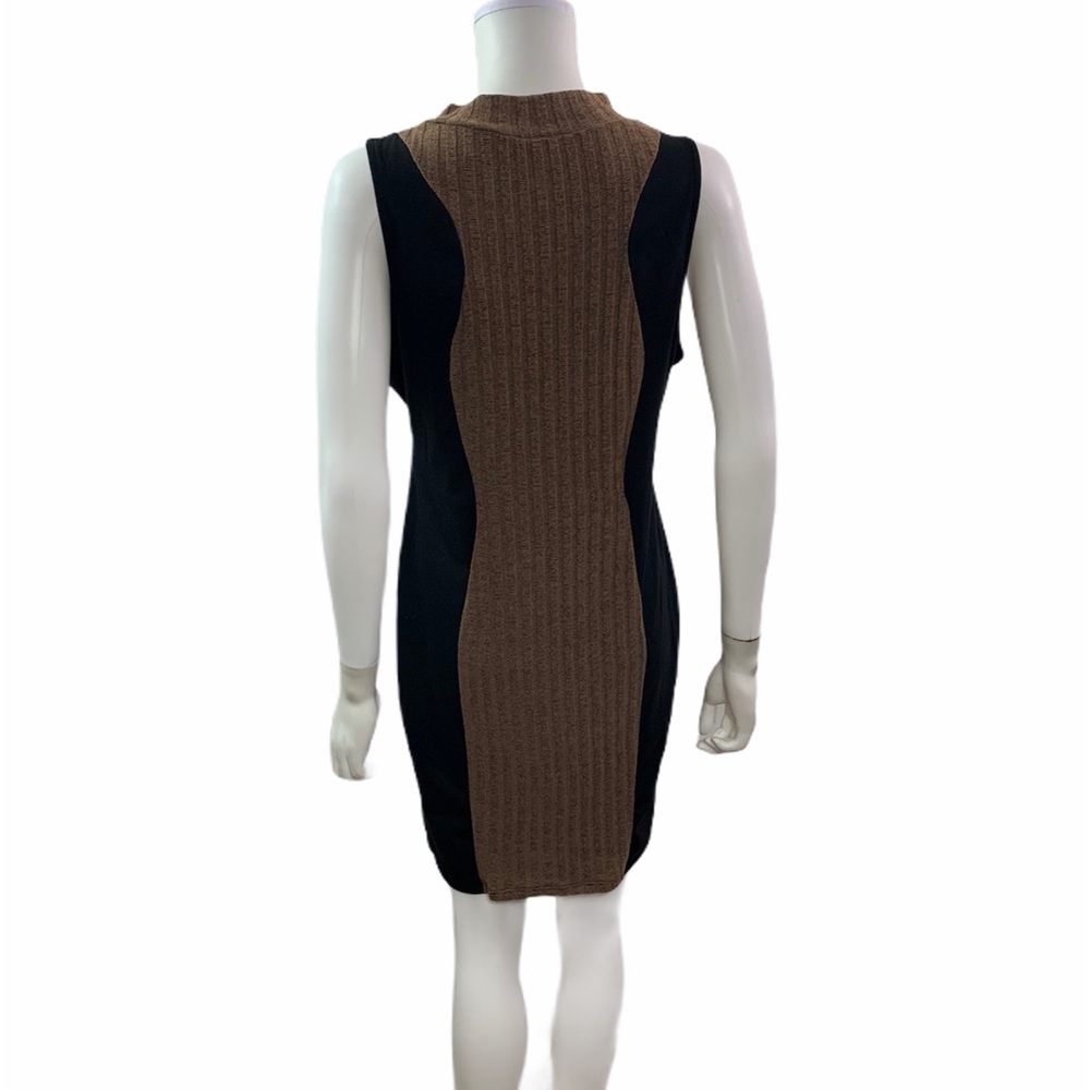 TOTO Collection Colorblock Body-cone Dress - Picture 4 of 5
